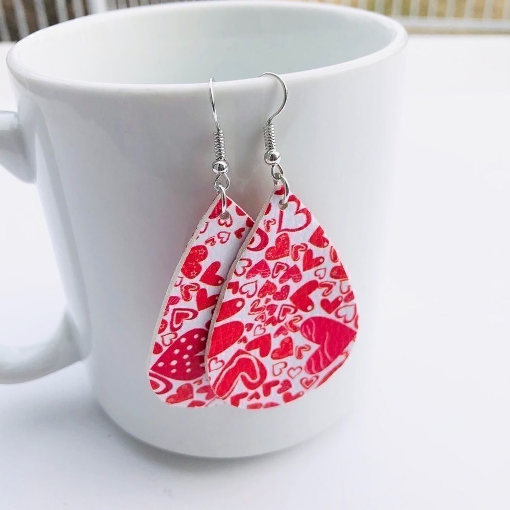 Faux leather tear drop dangle fashion earrings